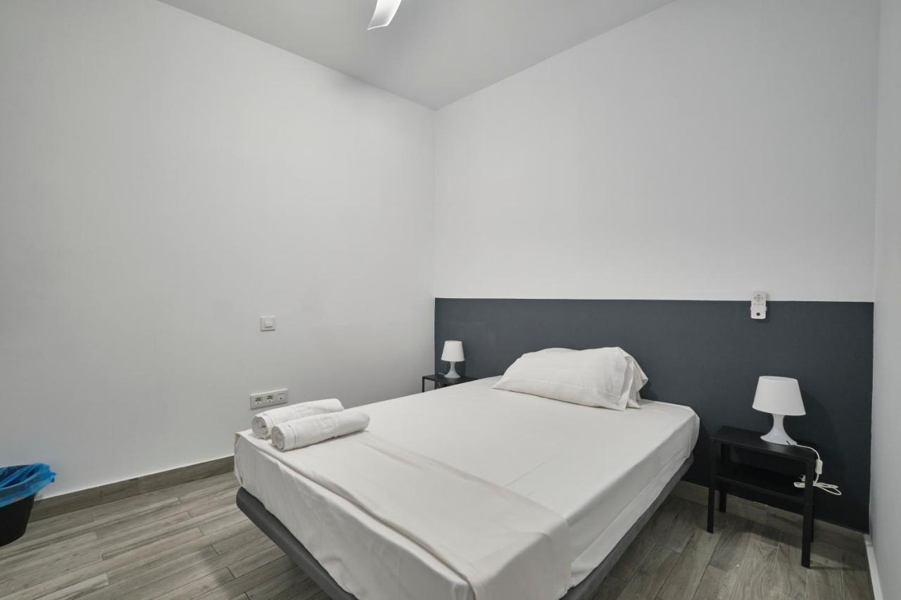 Nunez De Arce Habitaciones Madrid Esterno foto