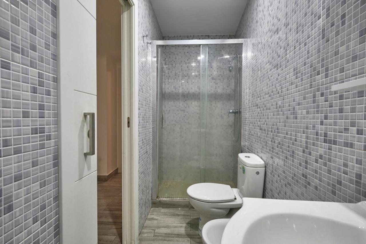 Nunez De Arce Habitaciones Madrid Esterno foto